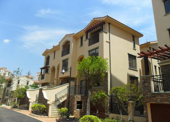 保利房地產開發(fā)有限公司案寧湖峰境二期工程二標段、三標段項目81000㎡