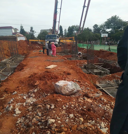 安寧市2017年度大中型水庫基金扶持項目 雙福村公房建設工程進展情況