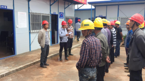 云南工藝美術(shù)學校新校區(qū)建設(shè)項目二標段開展“安全月”啟動儀式