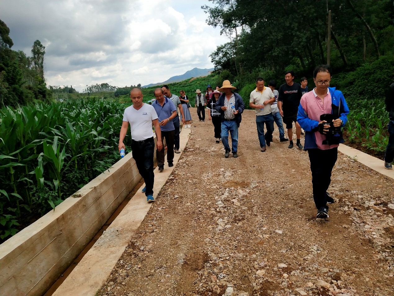 2017年云南省昆明安寧市八街枧槽營片區(qū)高標(biāo)準(zhǔn)農(nóng)田建設(shè)工程項(xiàng)目通過安寧市初步驗(yàn)收