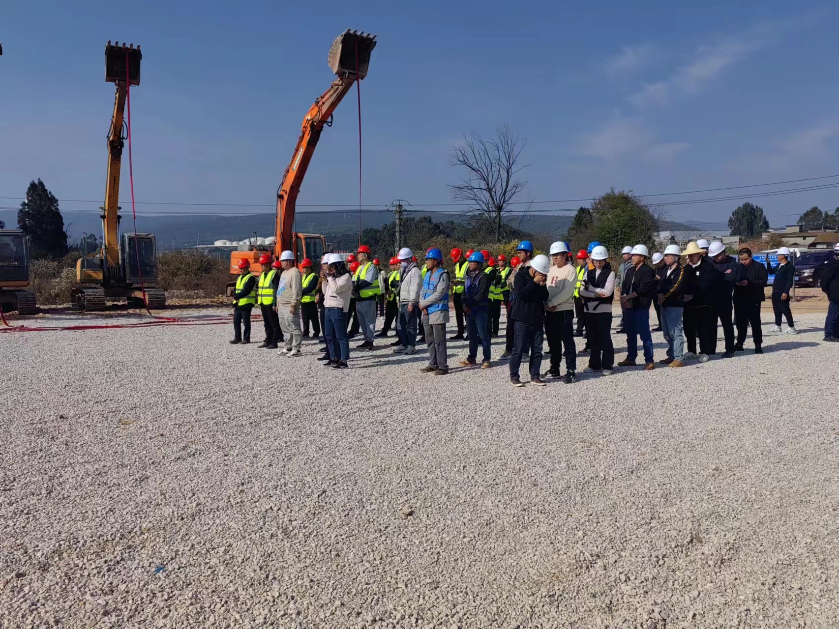 安寧工業(yè)園區(qū)現(xiàn)代商貿(mào)中心基礎(chǔ)設(shè)施配套項(xiàng)目（一期） 設(shè)計(jì)總承包（EPC）項(xiàng)目舉行開(kāi)工儀式