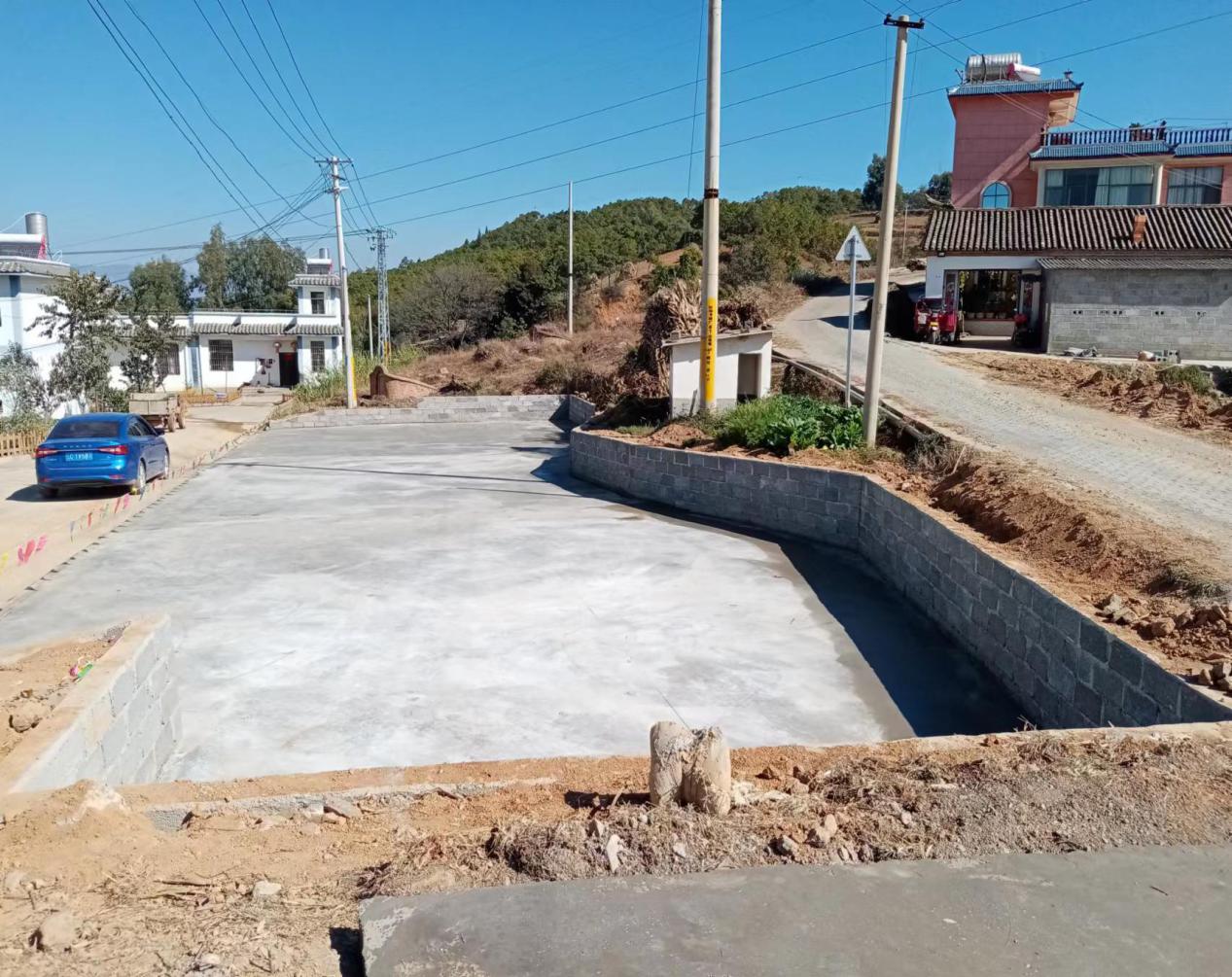 昆明市東川區(qū)拖布卡鎮(zhèn)新街村半邊街集中安置點(diǎn)基礎(chǔ)實(shí)施配套項(xiàng)目通過(guò)竣工驗(yàn)收